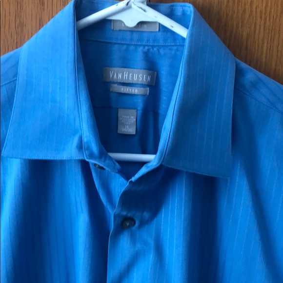 Van Heusen Other - Men’s Van Heusen button down dress shirt